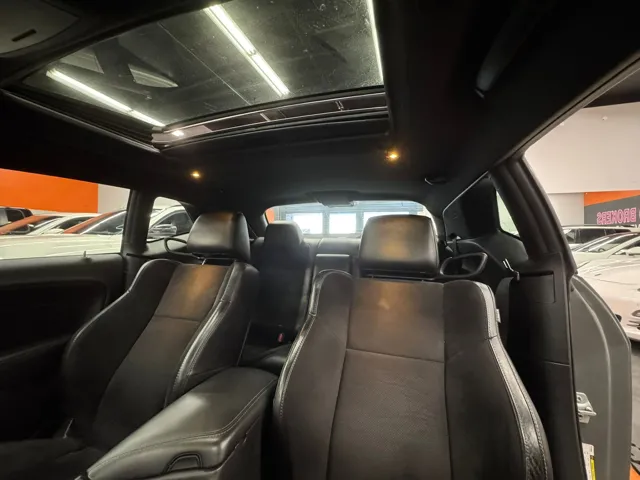 2019 Dodge Challenger photo 12