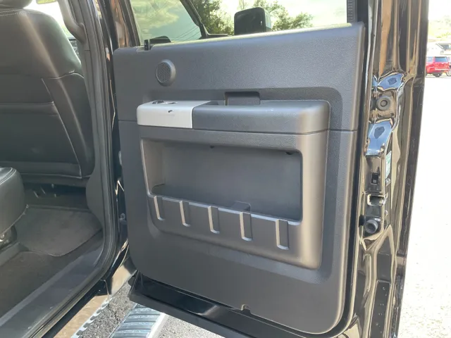2015 Ford F-350 photo 23