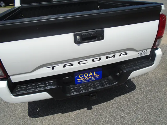 2019 Toyota Tacoma SR5 - Photo 19