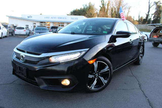 2016 Honda Civic Touring's photo