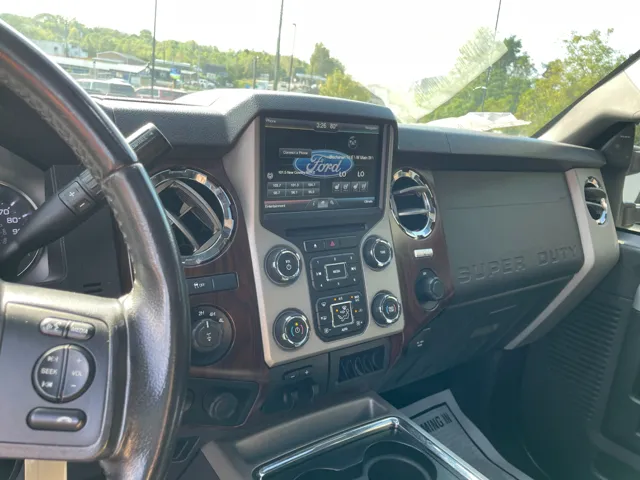 2015 Ford F-350 photo 15