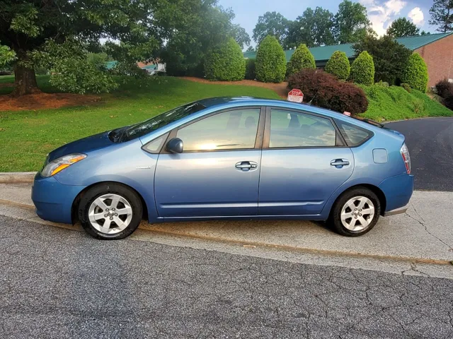 2008 Toyota Prius's photo