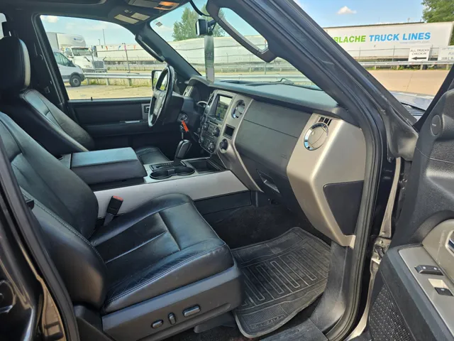 2016 Ford Expedition XLT - Photo 13