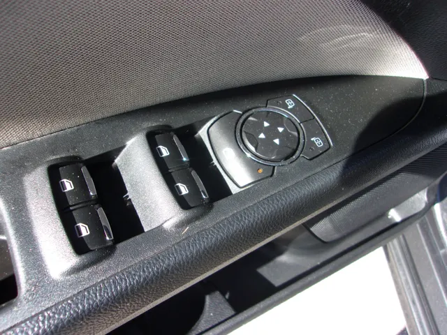 2018 Ford Fusion S - Photo 12