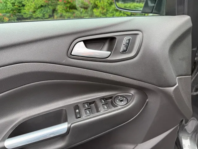 2015 Ford Escape SE - Photo 22