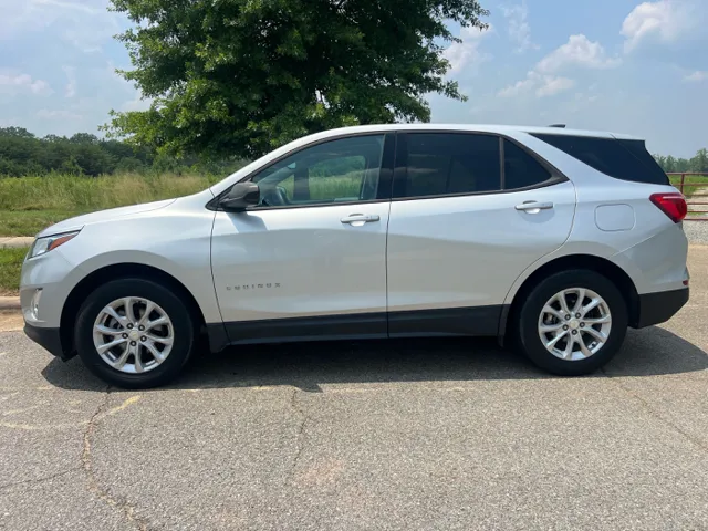 2019 Chevrolet Equinox LS - Photo 8