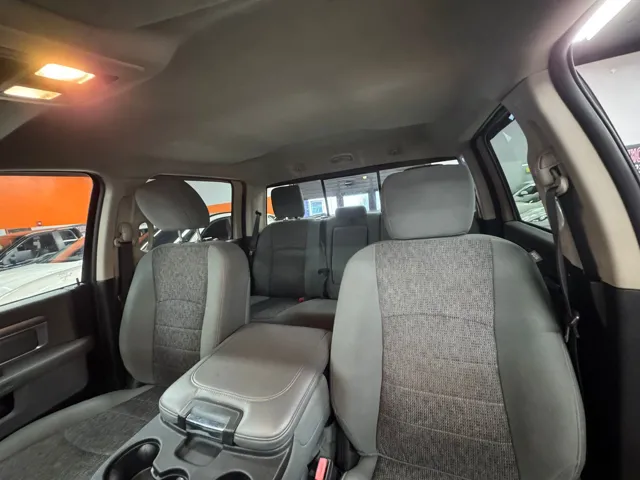 2015 Ram 1500 SLT photo 7