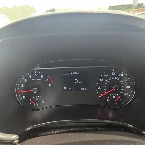 2022 Kia Soul LX - Photo 13