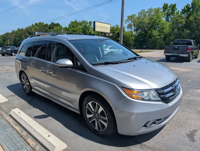 2016 Honda Odyssey Touring Elite's photo