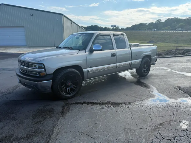 2002 Chevrolet Silverado 1500's photo