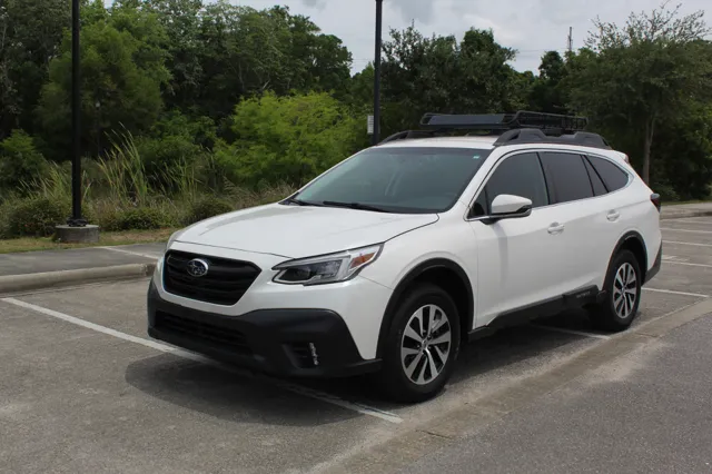 2020 Subaru Outback Premium's photo