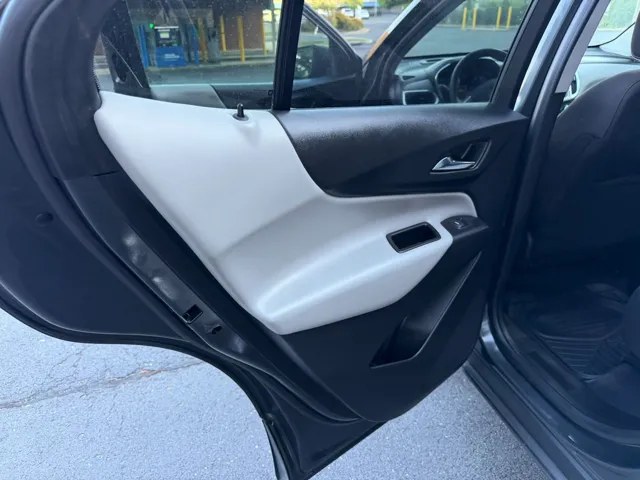 2021 Chevrolet Equinox LS - Photo 10