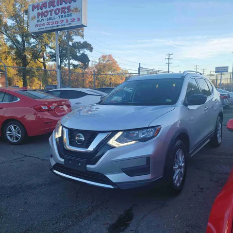 2020 Nissan Rogue SV's photo
