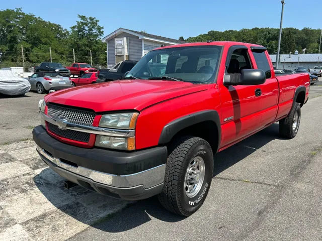 2004 Chevrolet Silverado 3500HD photo 2