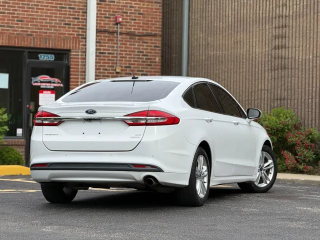 2018 Ford Fusion SE - Photo 17