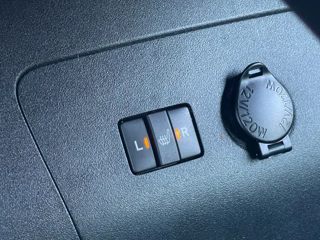 2014 Toyota Prius Four - Photo 19