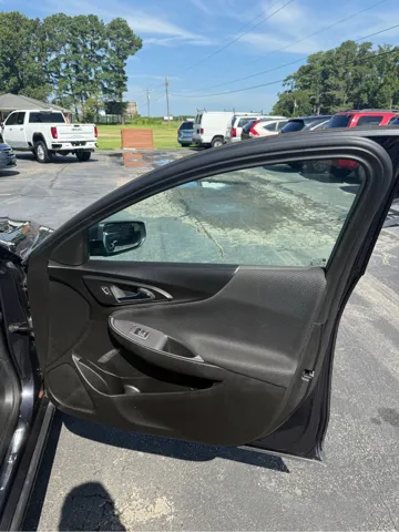 2023 Chevrolet Malibu 1LT - Photo 18
