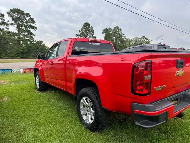 2018 Chevrolet Colorado LT - Photo 12