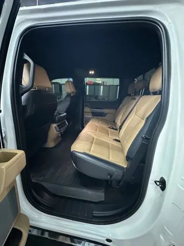 2021 Ford F-150 Lariat - Photo 11