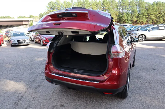 2016 Nissan Rogue SV AWD photo 8