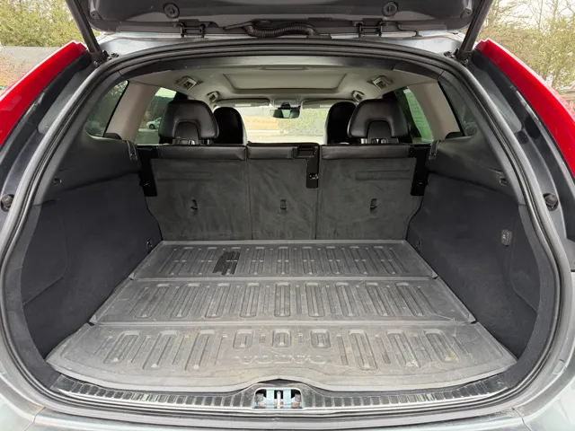 2017 Volvo XC60 T5 Dynamic - Photo 11