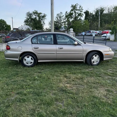 2000 Chevrolet Malibu LS - Photo 8