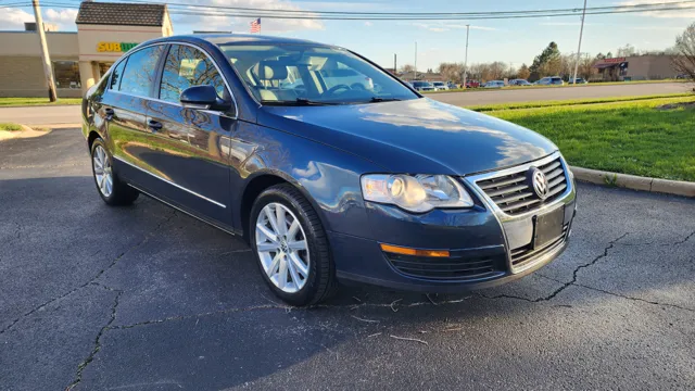 2006 Volkswagen Passat 2.0T - Photo 8