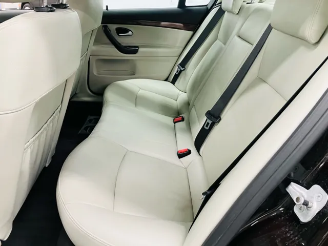 2011 Saab 9-3 photo 14