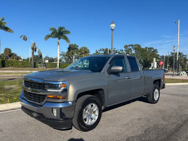 2017 Chevrolet Silverado 1500 LT's photo