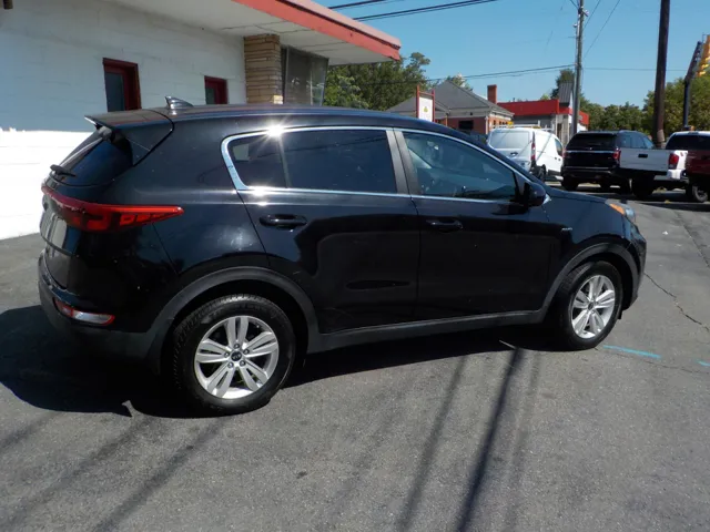 2017 Kia Sportage LX photo 2