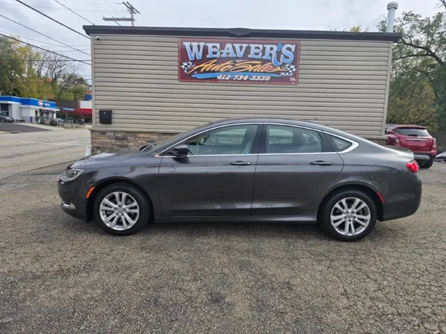 2016 Chrysler 200 Limited