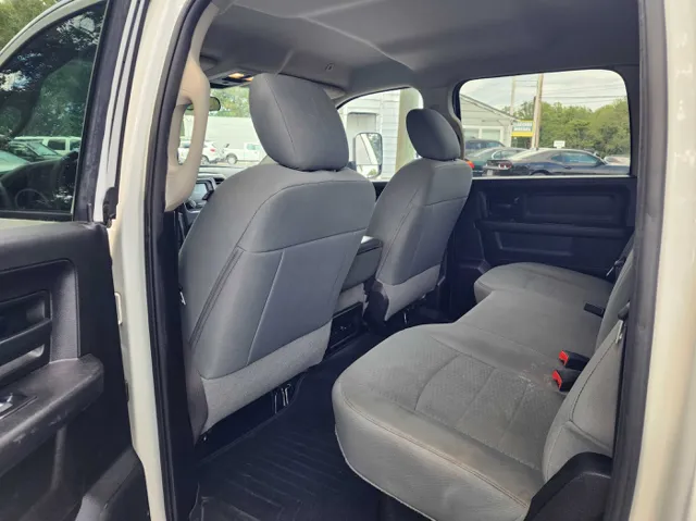 2018 Ram 3500 photo 16