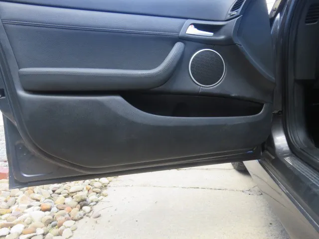 2009 Pontiac G8 Base - Photo 9