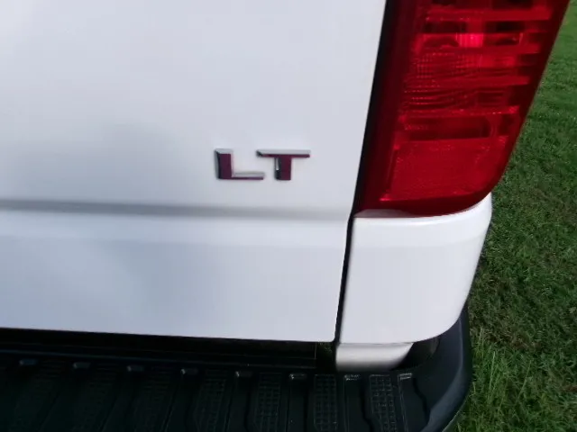 2020 Chevrolet Silverado 1500 LT - Photo 17
