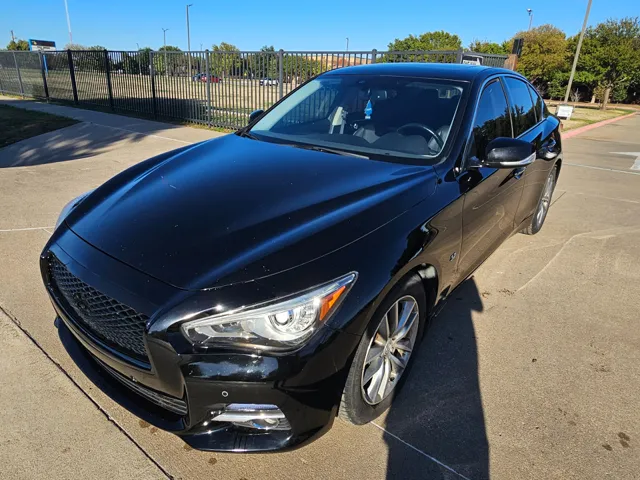 2015 INFINITI Q50