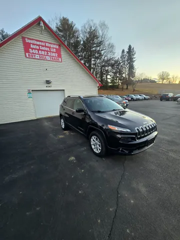 2015 Jeep Cherokee Latitude's photo