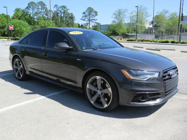 2014 Audi S6 photo 2