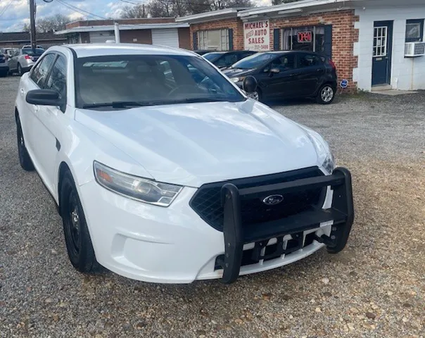 2013 Ford Taurus's photo