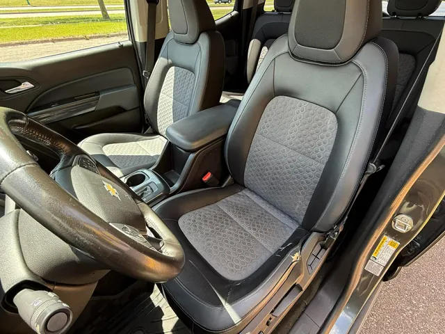 2015 Chevrolet Colorado Z71 - Photo 12