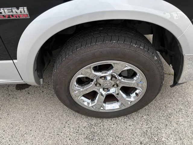 2017 Ram 1500 Laramie photo 20