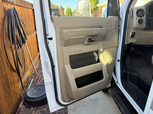 2012 Ford Econoline - Photo 41