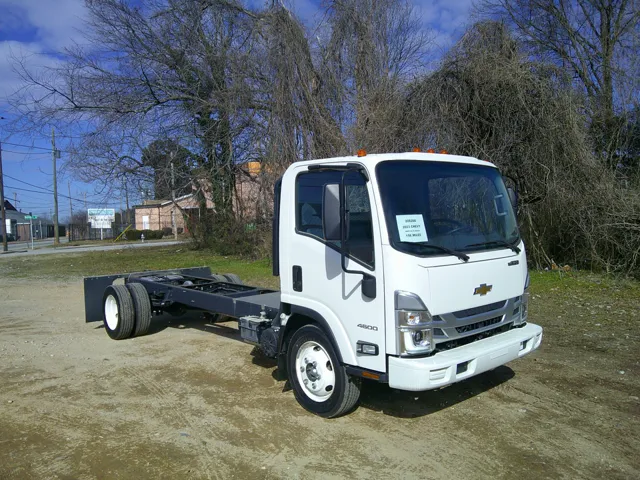 2023 Chevrolet Low Cab Forward Base