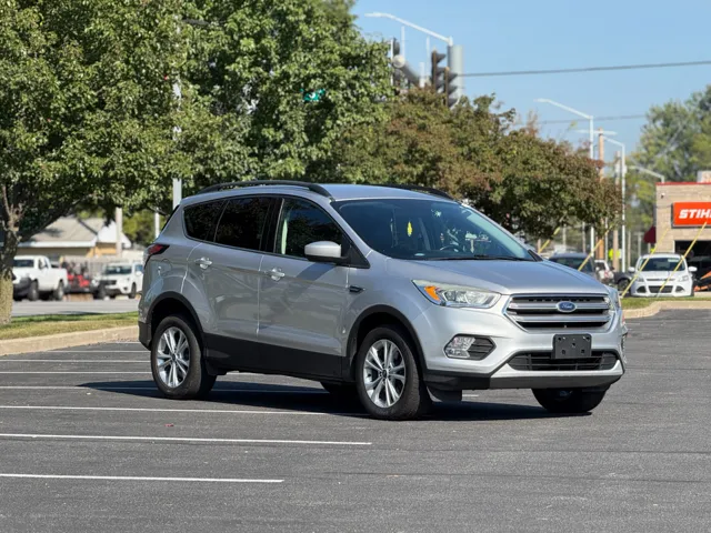 2017 Ford Escape SE photo 3
