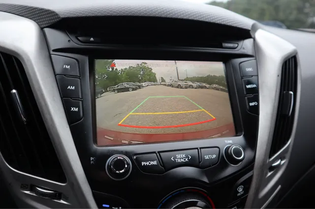 2016 Hyundai Veloster Base photo 14
