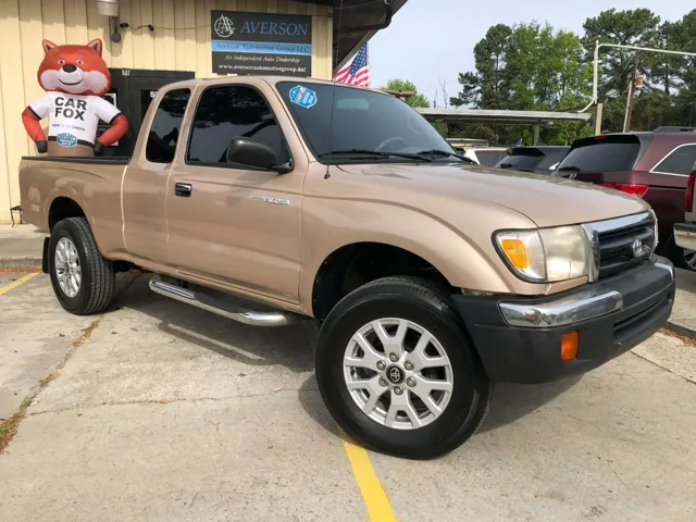 2000 Toyota Tacoma Base