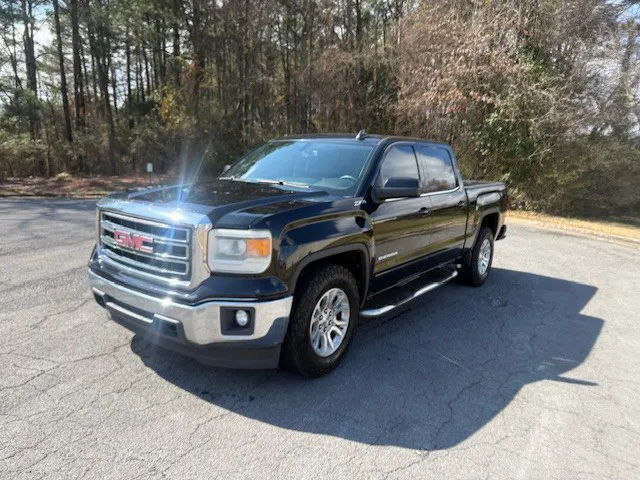 2015 GMC Sierra 2WD Crew Cab SLE SWB's photo