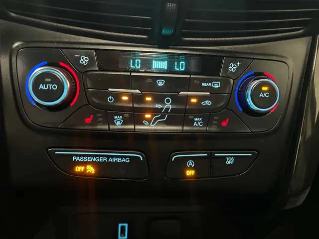 2017 Ford Escape SE photo 18