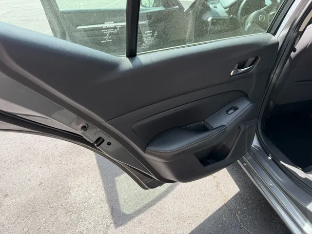 2019 Nissan Altima SV - Photo 13