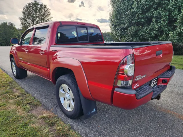 2011 Toyota Tacoma Double Cab V6 4x4 photo 8
