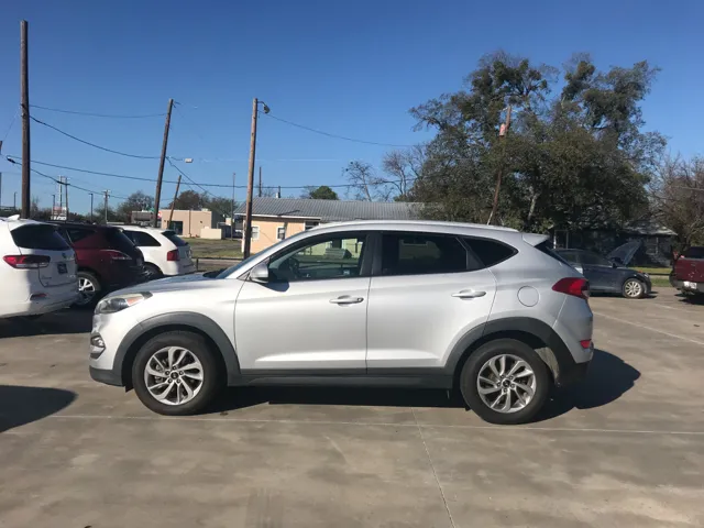 2016 Hyundai Tucson SE